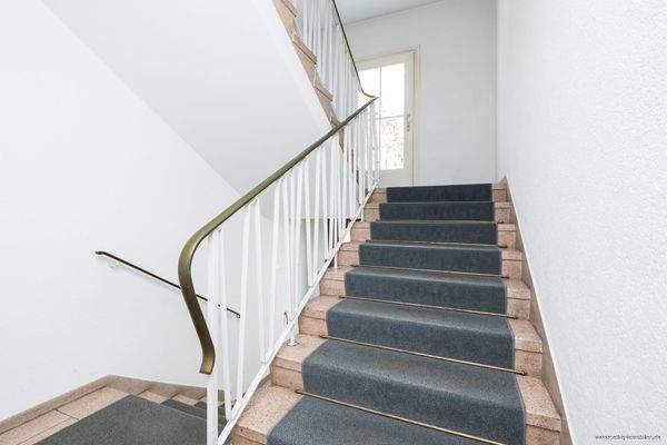 gepflegtes Treppenhaus