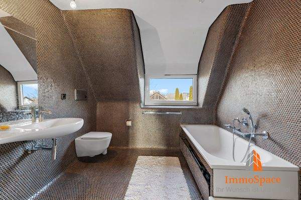 Blick ins Badezimmer im Obergeschoss