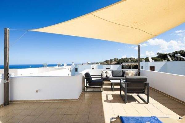 Kreta, Ag. Paraskevi: Tolle Wohnung in schöner Anlage mit Meerblick zu verkaufen