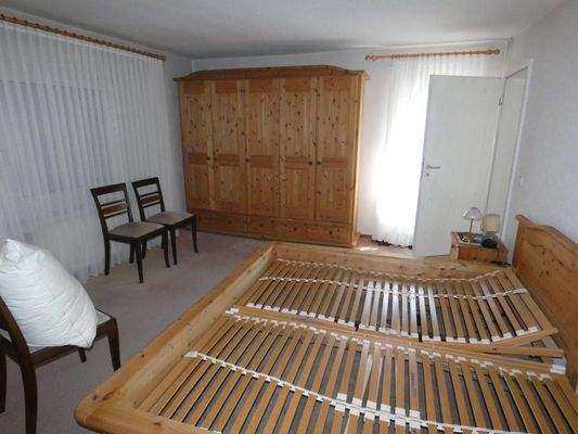 Schlafzimmer EG (hinten)