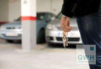 Abbildung einer Tiefgarage mit geparkten Autos