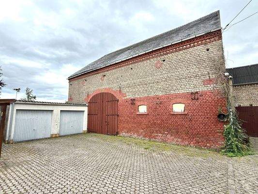 Garagen - ehemals Scheune