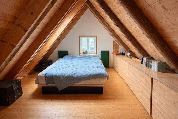 Dachspitz des vorderen Hauses