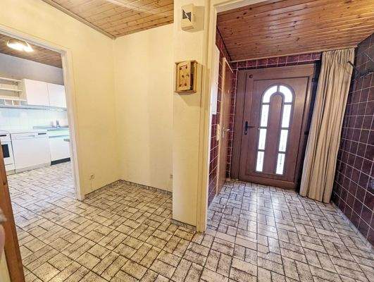 EG Flur, Windfang, Garderobe PXL_20251030_14224941