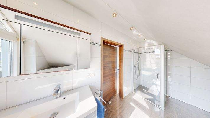 Badezimmer Wohnung im Nebengebäude