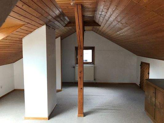 OG O Zimmer - Blick nach O