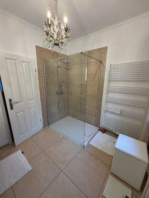 Badezimmer in Einheit II