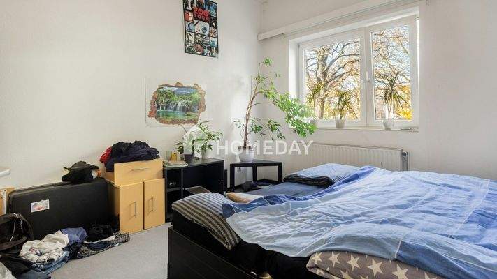 1. OG Schlafzimmer 1