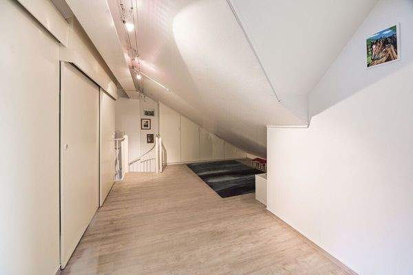 Großzügige obere Etage