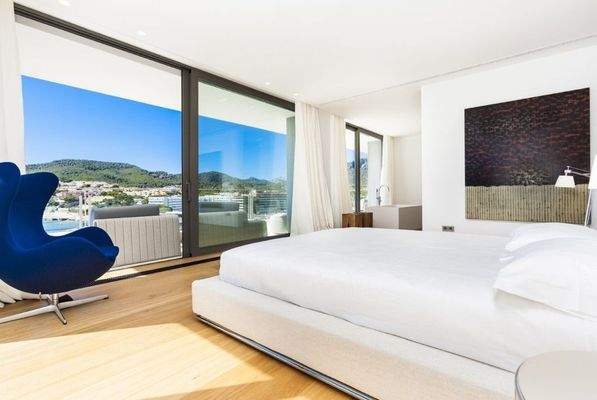 Luxusvilla zum Verkauf in der ersten Linie von Camp de Mar BHHS-BAL-0908