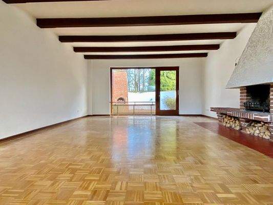 Wohnbereich mit Zugang in den Garten