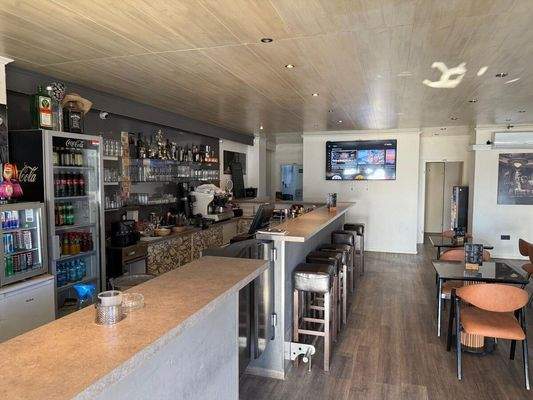 Vordere Thekenansicht