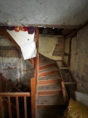 Treppe Dachboden.jpeg