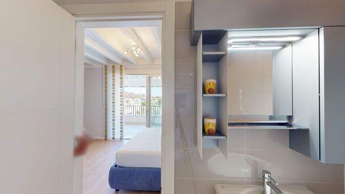 EB-035-367-Villino-in-residence-Padenghe-sul-Garda