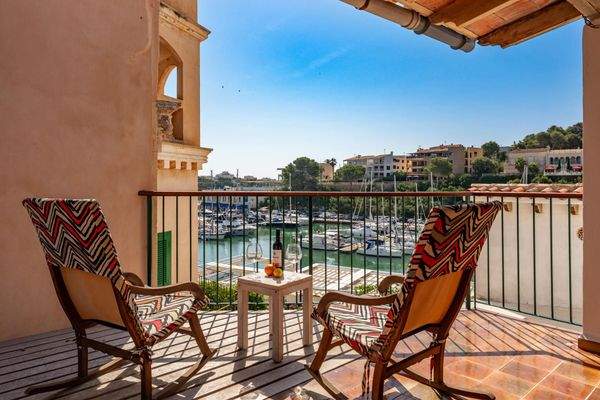 fb5c4a2d-eddb-4684-b4ff-af21d8baf25f