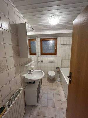 Einliegerwohnung Bad.jpg