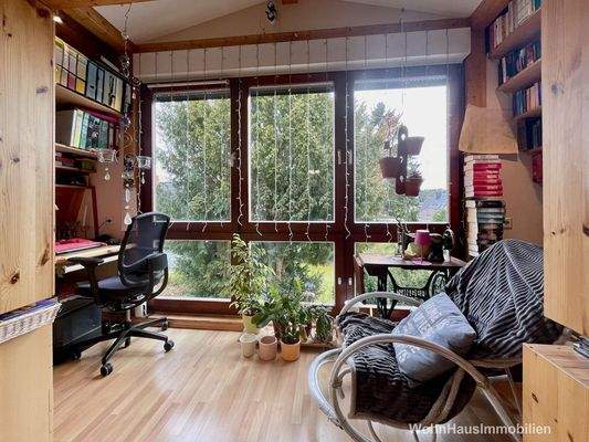 Wintergarten mit Blick ins Grüne neu