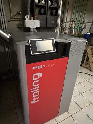 nagelneue Pelletheizung