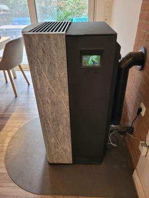neuer Pelletofen im Wohnzimmer