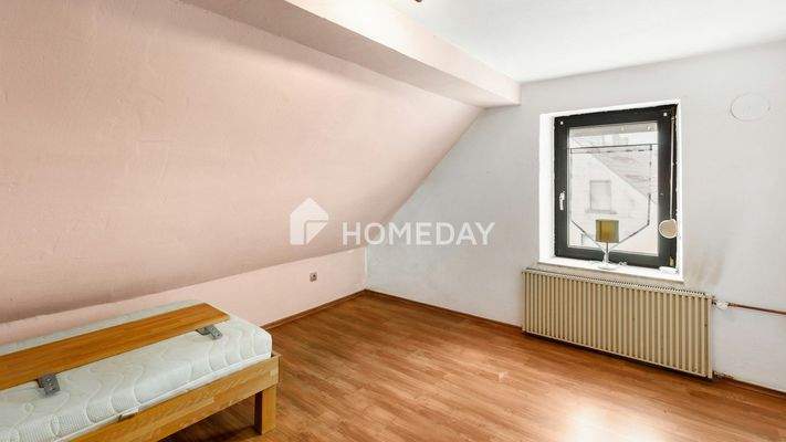 1. OG Schlafzimmer 1