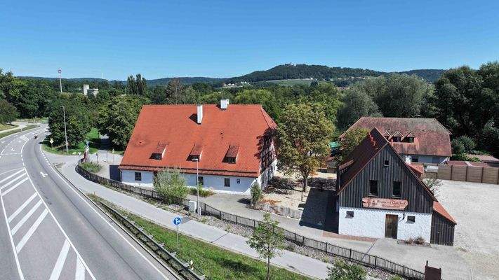West Ansicht und Blick zur Burg Wolfstein