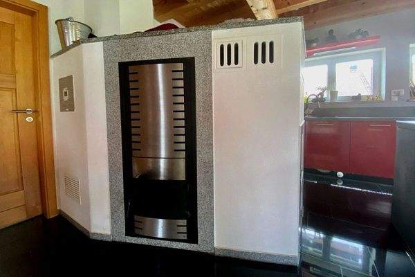 Kaminofen mit Speichermauerung