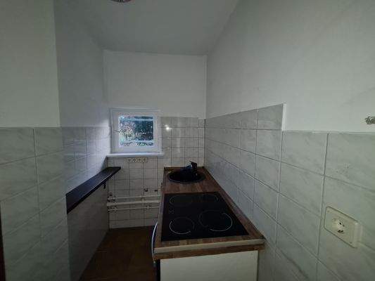 kleine Steh-Küche.jpg