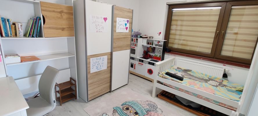 3 Kinderzimmer 1.jpg