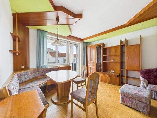 CAM04191G0-PR0038-STILL001