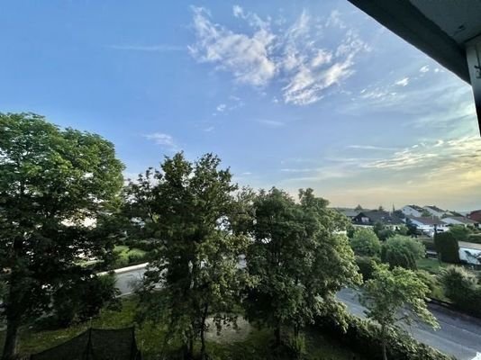 Südbalkon im Grünen &amp; Aussicht ähnlich