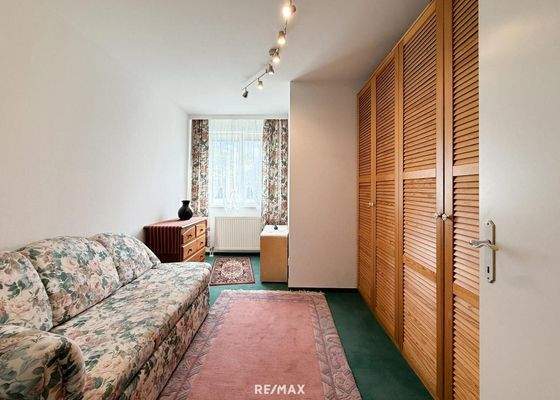 Kleineres Schlafzimmer