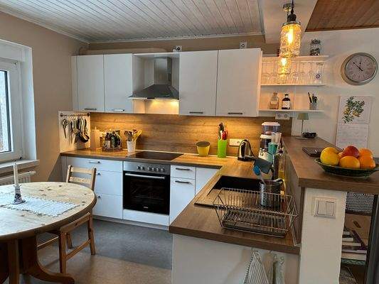 Küche mit Einbauküche EG