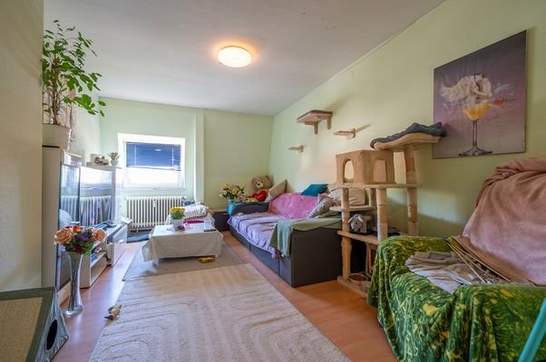 Wohnzimmer mit Laminat