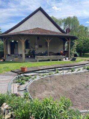 Haus-Giebelseite mit Pavillon .jpeg