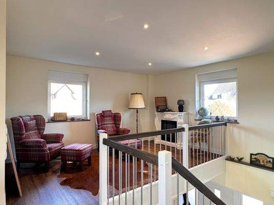 Galerie mit Sitzecke im OG