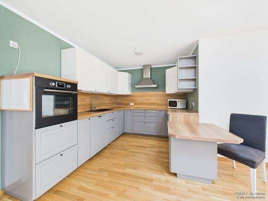 offene Küche mit EBK