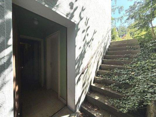 Eingang UG