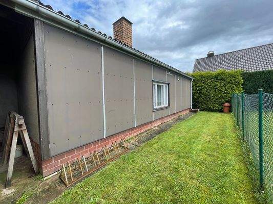 Strassenansicht Gartenhaus