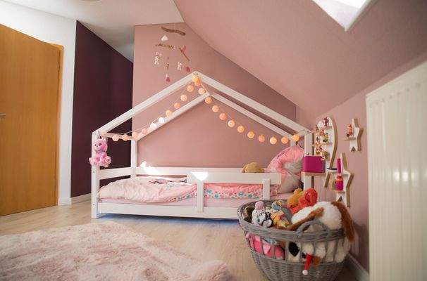Kinderzimmer mit Ankleide