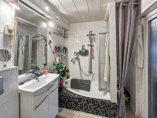 Badezimmer Erdgeschoss