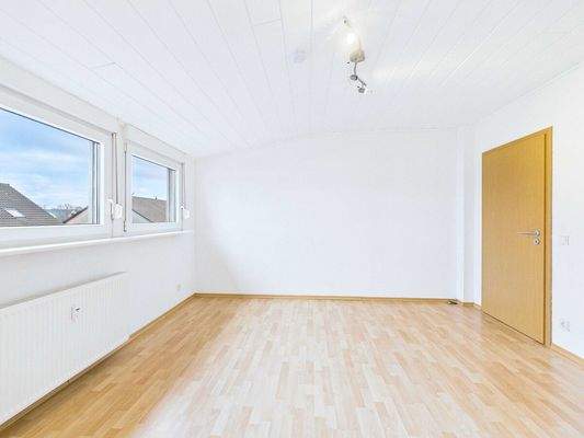 Dachgeschosswohnung in Roden-Nord 