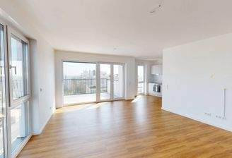 Ansicht I: Wohn- und Essbereich