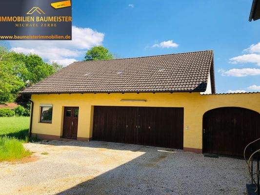 Garage und Werkstatt - Immobilien Baumeister.JPG