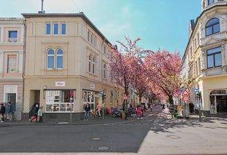 Ansicht Haus u. Straße