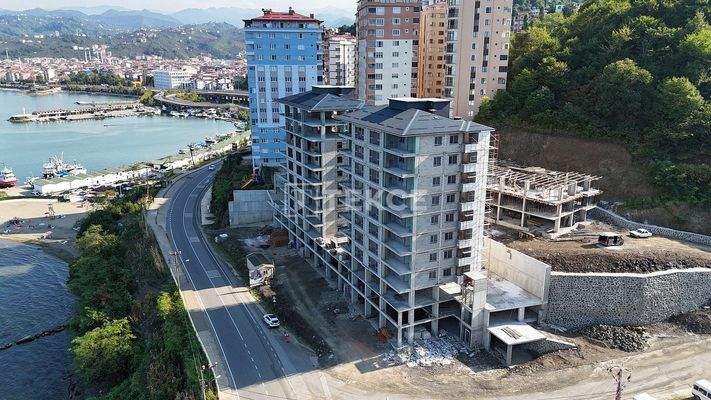 3-Bedroom Apartments in New Building in Trabzon Konakonu