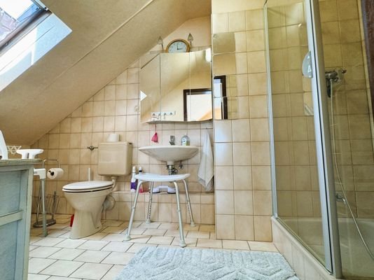 Badezimmer DG