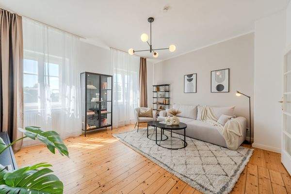 Bright 2-Bedroom Apartment in Berlin Zehlendorf_.jpg