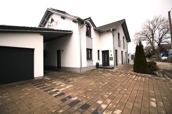 Außenansicht links