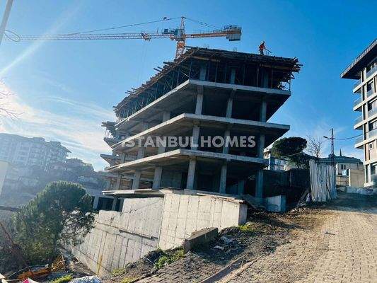 Elegant Flats in a Complex with Extensive Amenities in Uskudar