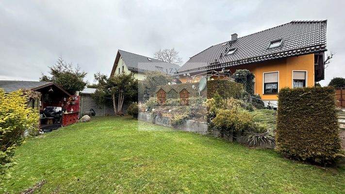 5B-Grundstück hinter Haus